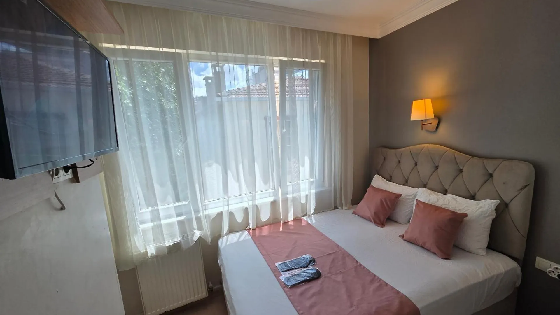 Апартаменты Taksim Life House Стамбул 0*,
